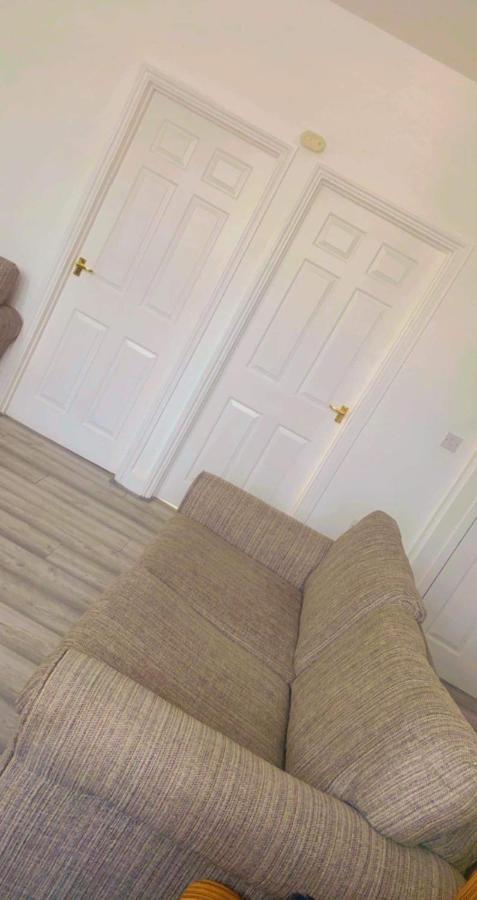 Entire Two Double Bedrooms Flat N4 เกรทยาร์มัธ ภายนอก รูปภาพ
